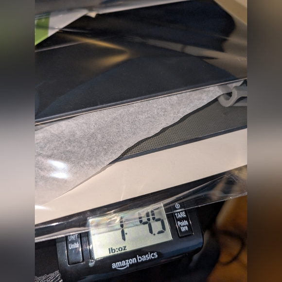 Targus Fit-n-Grip Slim Protective Universal Case - Picture 9 of 9